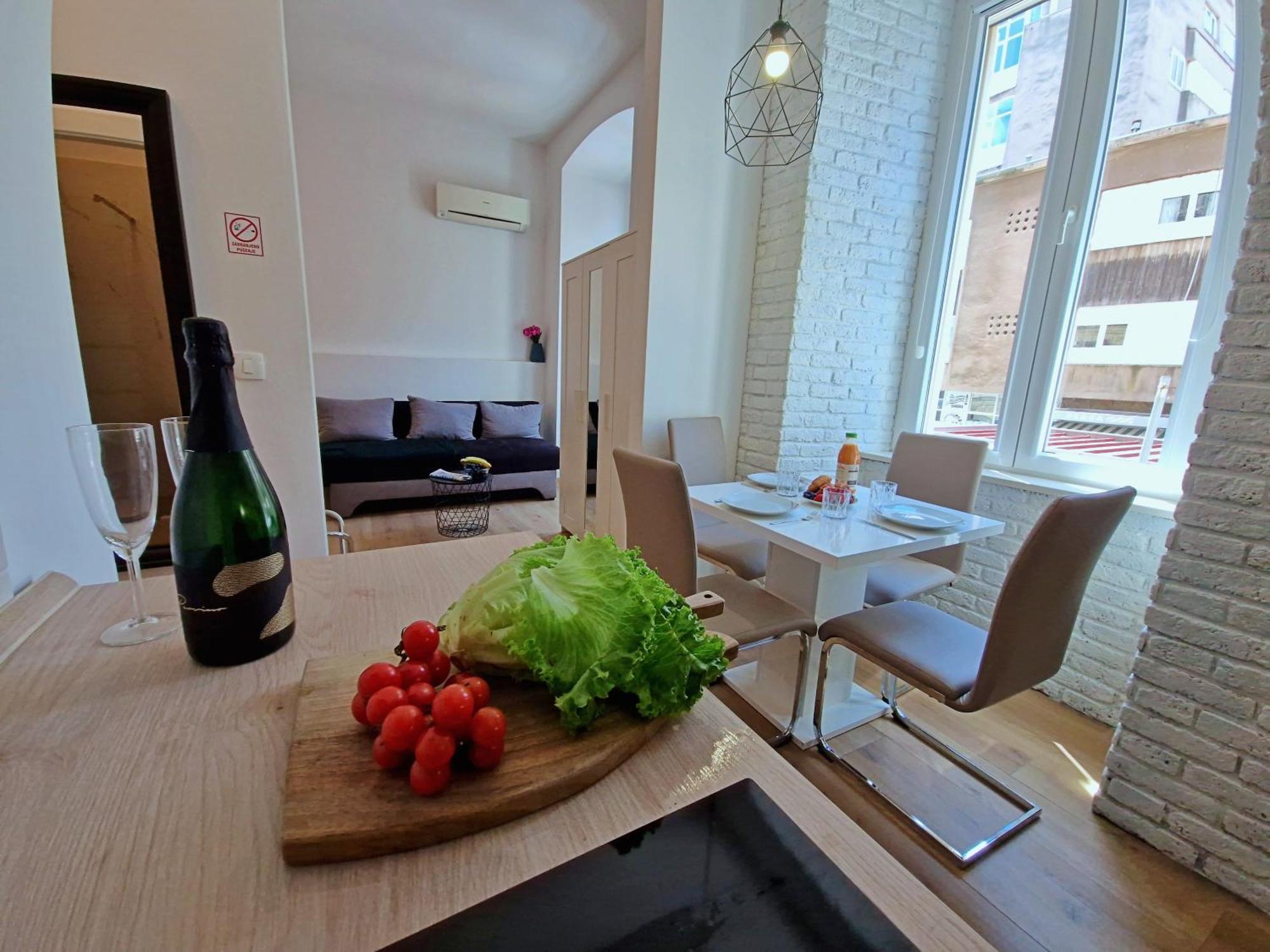 Lola'S Place ริเยกา ภายนอก รูปภาพ